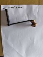 cle, clef,clé manivelle horloge pendule comtoise carré de 5 mm