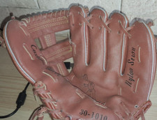 GANT DE BASEBALL Marque JACKSON Sport (main gauche )