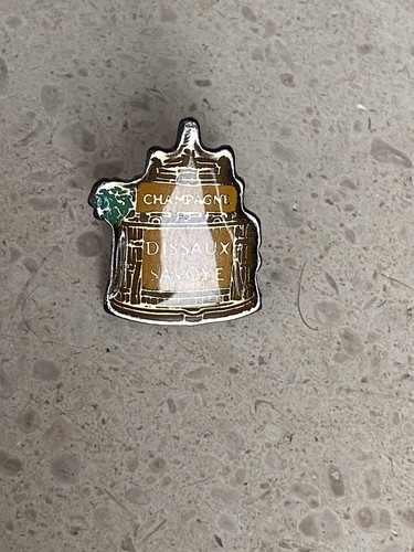 Pin champagne dissaux - pin’s,
