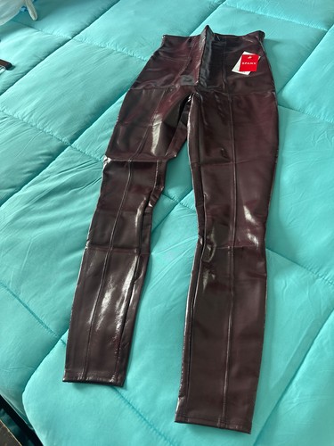 Nwt spanx leggings ruby - in,