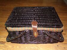 Panier valise picnic pique-nique camping osier complet