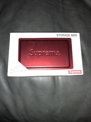 Brand new ss18 supreme - brand,