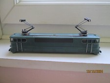 N° 2 caisse de locomotive de bb 16009 HORNBY complète bien lire l'annonce