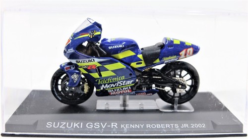 Miniatures moto auto 24 - moto, 1:24