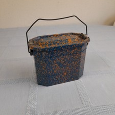 Ancienne boîte à lunch /