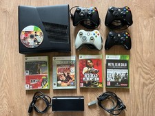 Console Xbox 360 TBE + 4 Manettes + 6 Jeux (Metal Gear Solid GTA 5…)