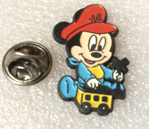 Pin vintage disney mickey - vintage,