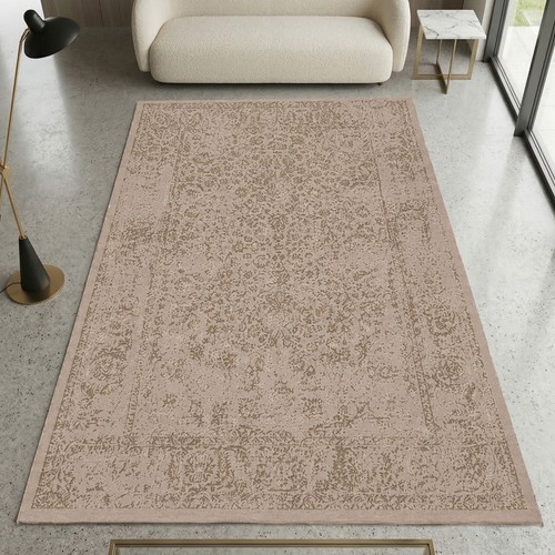 Tapis beige design ornement