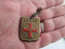 porte clé ancien cassé ( partie manquante ) émaillé ville d ' Arras 62 pas de Ca