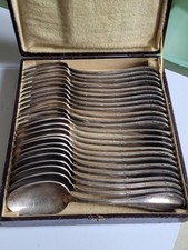 Ménagère 24 Pièces soit 12 Couverts de Table Style Louis XVI Métal Argenté