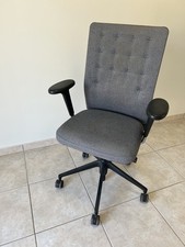 Chaise de bureau Vitra - pour espace de travail ou bureau à domicile.