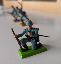 BRITAINS DEETAILS WW2 SOLDAT ALLEMAND RADIO