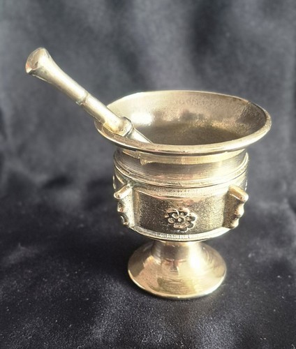 Ancien petit mortier pied - ancien,