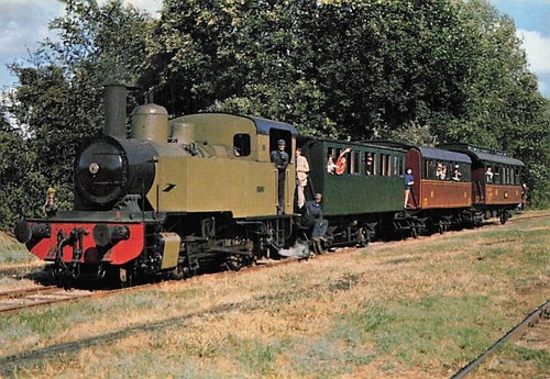 Chinon train touristique - 37-chinon-train,