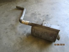 UN ECHAPPEMENT AVANT MERCEDES-BENZ 207D,208D,209D,307D,309D,409D FOURGON PLATEAU