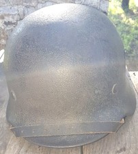 WW2. Casque Allemand modèle 40. Wehrmacht. Pièce du terrain utilisée au combat. 