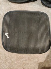 Herman miller Aeron Chaise Siège Maille Noir Pellicle W/Blemish Taille B M #212