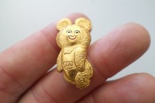 insigne broche badge JEUX