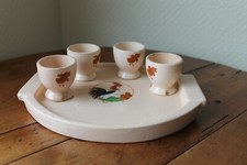 ancien service à coquetiers - faïence de Longwy - coq et poussins - état d'usage