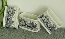 3 RONDS DE SERVIETTE EN PORCELAINE DE VILLEROY & ET BOCH MODÈLE ARTEMIS CHASSE