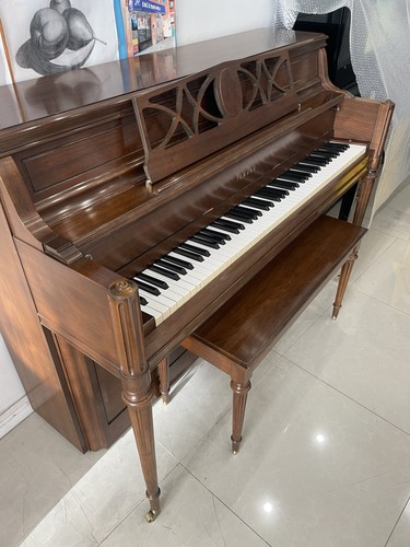 Yamaha professional - 42”,