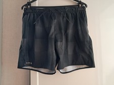 Short de bain taille L Decathlon noir.