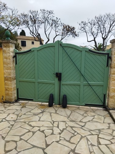 Portail bois exterieur deux - portail,