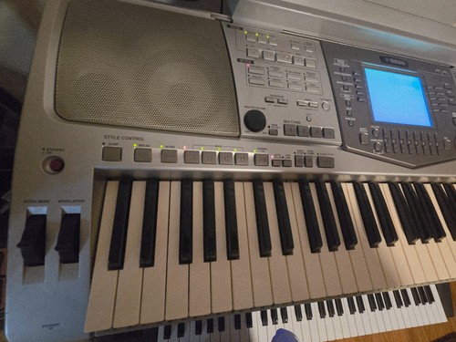 Yamaha psr 2100 - yamaha,