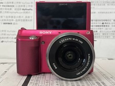 SONY Alpha NEX-F3  w/ 16-50m