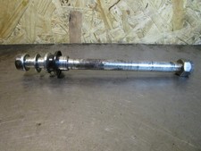 Axe de roue avant Yamaha Dt