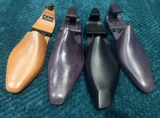 4 EMBAUCHOIRS DEPAREILLES BERLUTI TAILLE 7 (41).