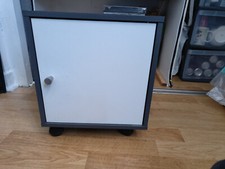 table de nuit carré