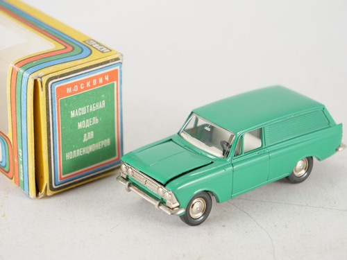 Voiture russe urss moskvitch - russe,