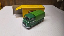 C02 Dinky Toys 563 - RENAULT