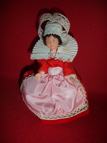 Poupee folklorique ancienne