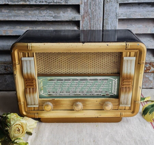 Ancienne petite radio - ancienne,