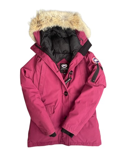Canada goose women montebello - canada,
