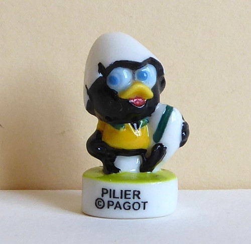 Fève caliméro joue rugby - caliméro, au