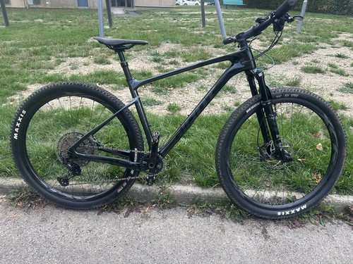 Agit un vtt - d'un,
