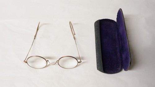 Ancienne paire lunettes - paire,