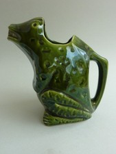 Barbotine: Pichet grenouille