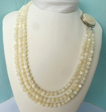 Collier  de perles en Nacre