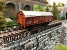 Wagon couvert métallique jouef