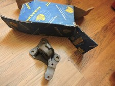 NEUF !! Palier support de bras  pour Peugeot 504 -Ref 355923