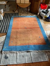 Très beau tapis 100 % laine idéal séjour ou chambre enfants 