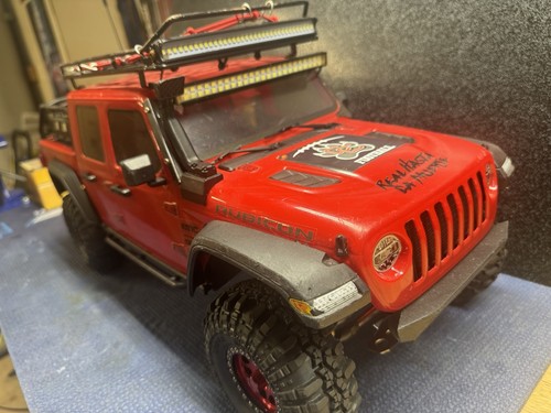 Axial scx10 iii - iii, jeep