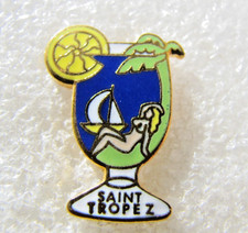 PIN'S  SAINT TROPEZ   PIN-UP