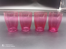 4 rares Verres Gobelets en cristal de BACCARAT  couleur rose , 10 cm , signés .