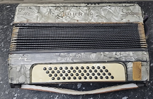 Hohner verdi accordion - 1,