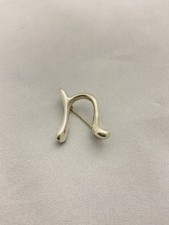 TIFFANY & Co. Broche initiale
